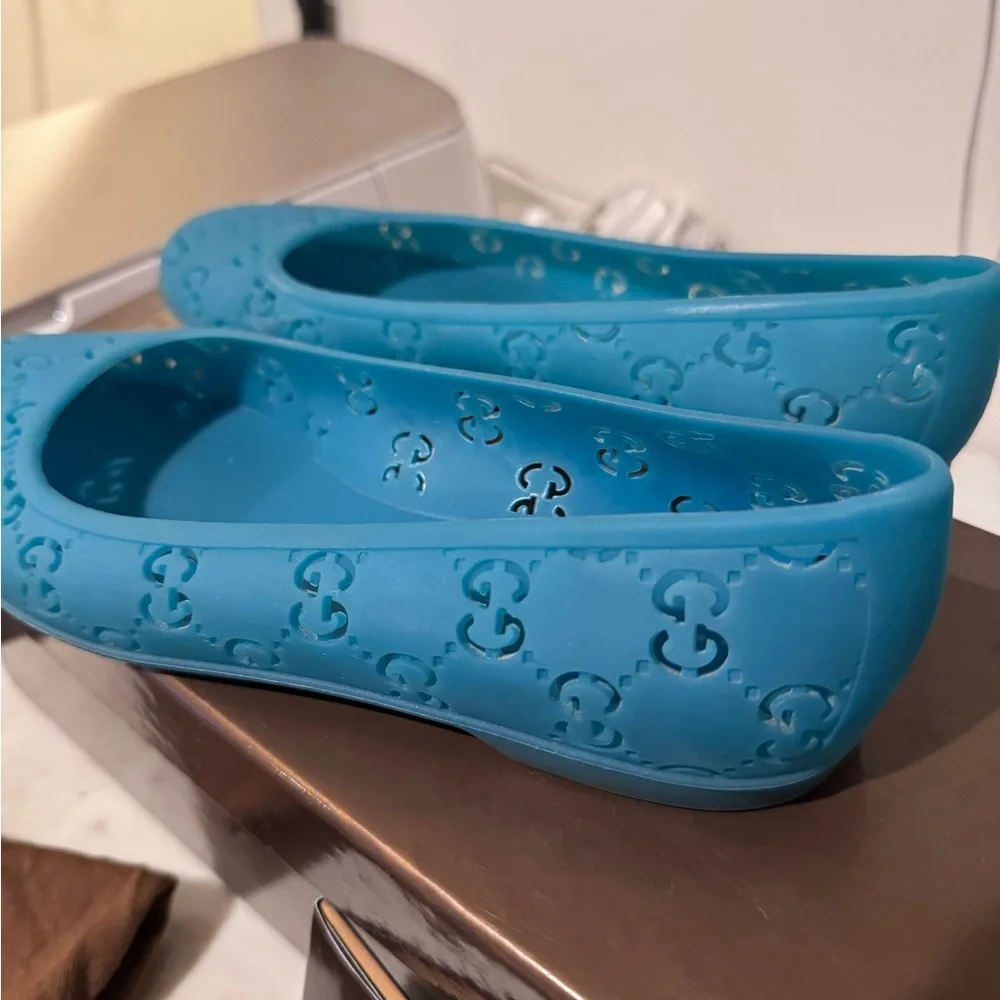 Gucci size 36